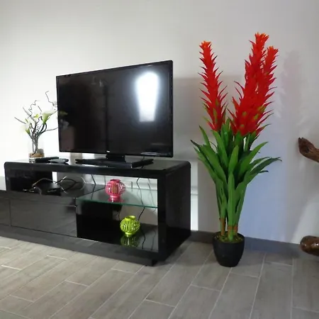 Nyaraló Le Du Tanon Bias